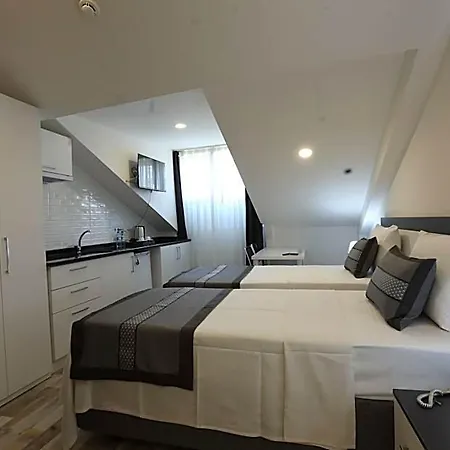 Askadar Cati Istanbul