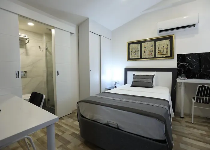 Hotel Askadar Cati *